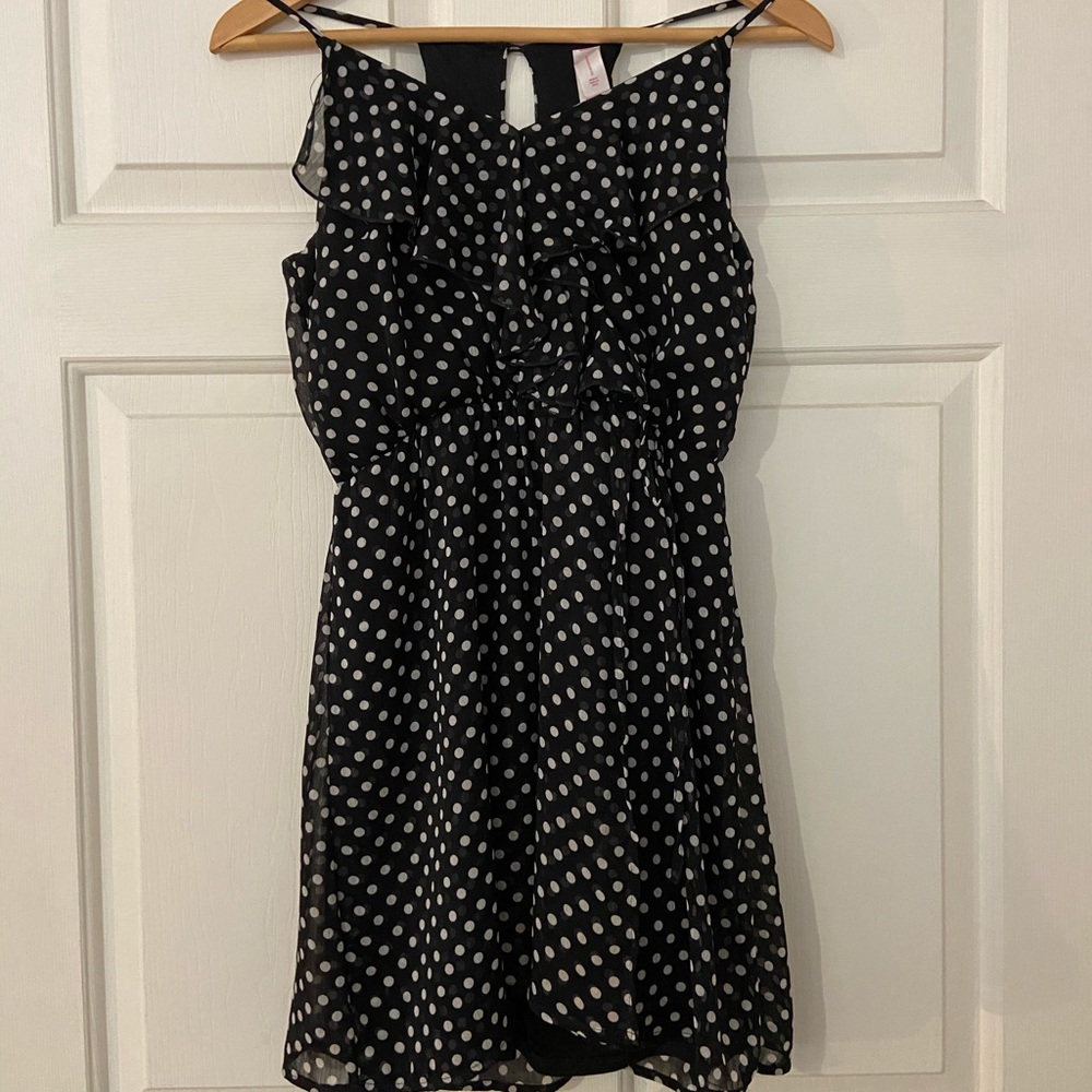 NWT No Boundaries small polka dot ruffle dress